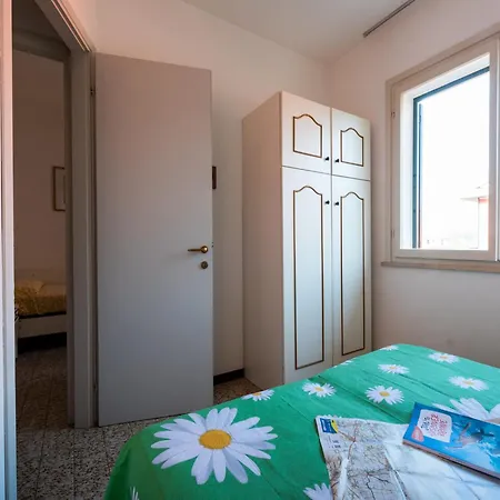 Charming With Swimming Pool Near The *