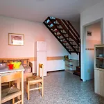 Apartment Charming With Swimming Pool Near The