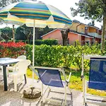 דירה Charming With Swimming Pool Near The