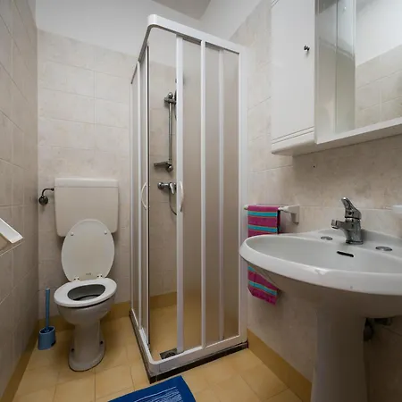 Charming House Near The With Pool * Μπιμπιόνε